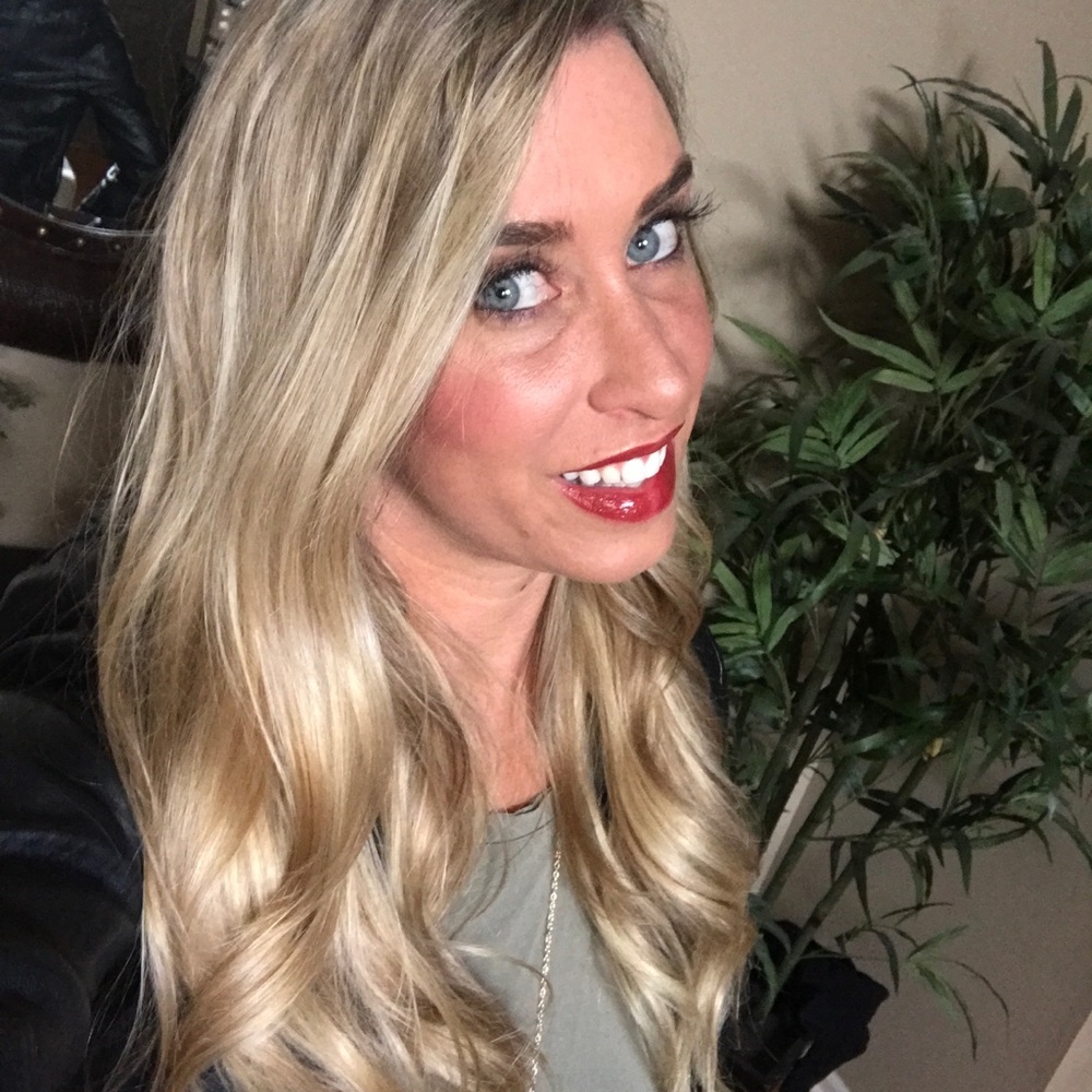 Meet your Posher, Marissa